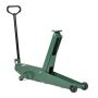 Wagenheber 3 t hebt SUV extrem hoch